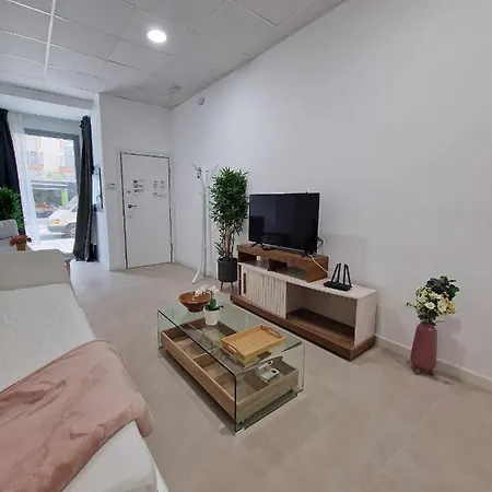 Urban 4 *