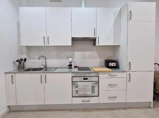 Apartment Urban 4 *